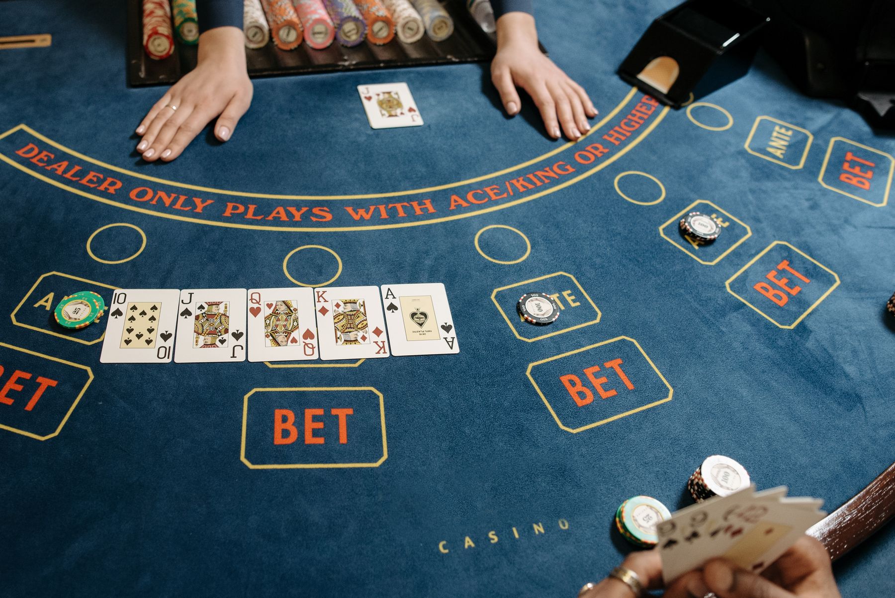 Không gian casino trực tuyến tại THANTAI88